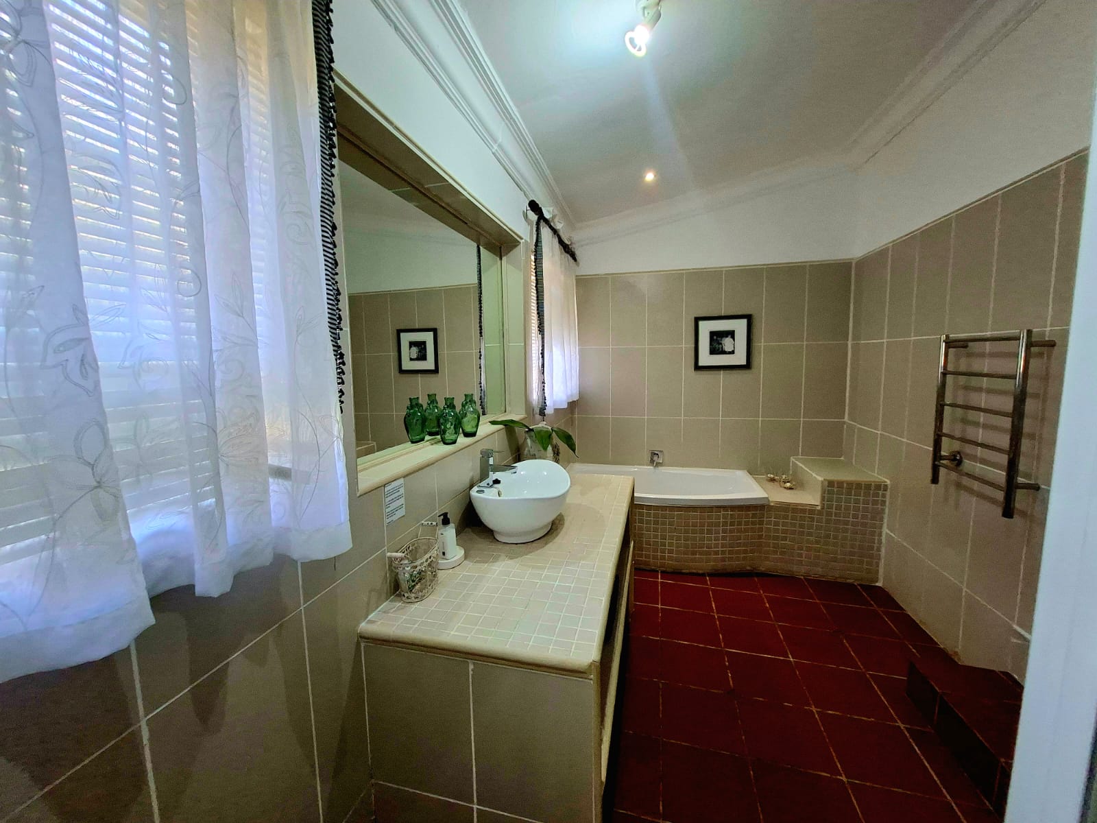 Bathroom with bath in the Dandelion Suite